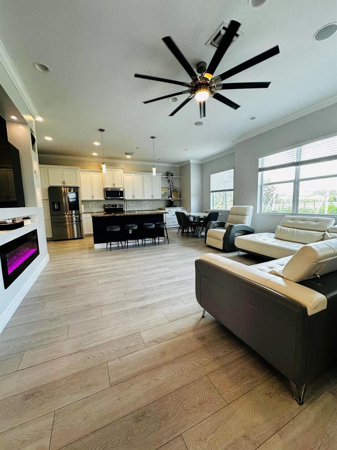 MEADOWS OF WESTLAKE - Residential