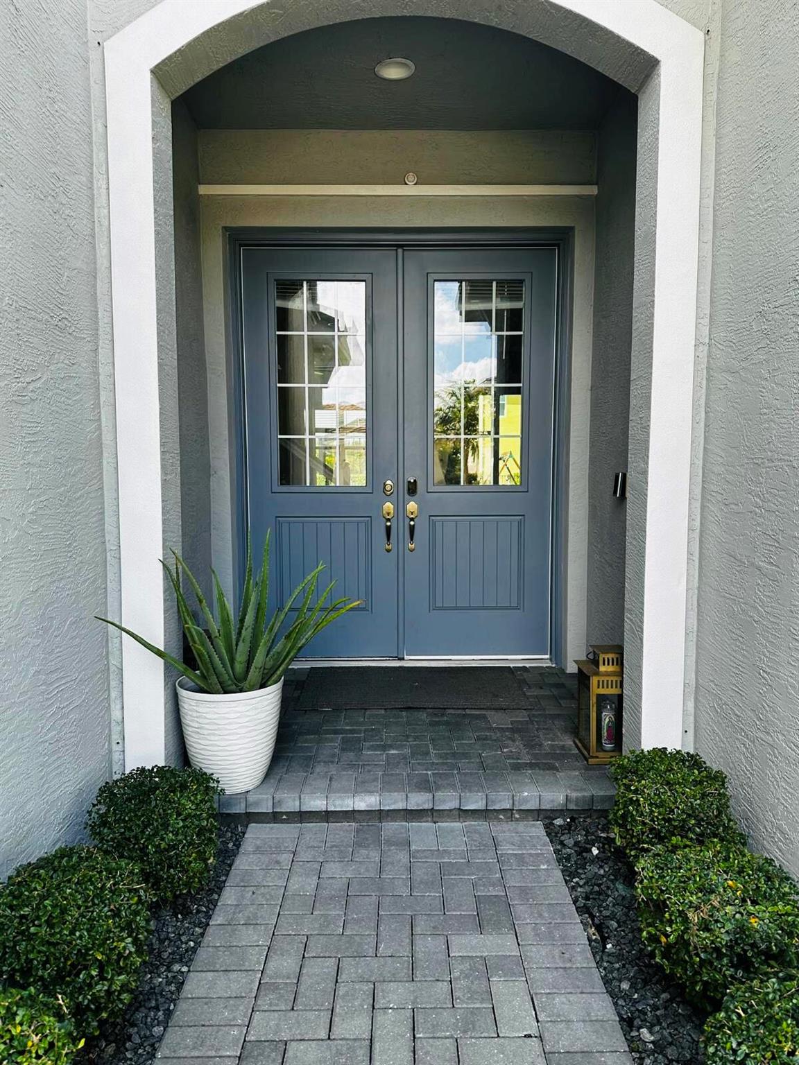 MEADOWS OF WESTLAKE - Residential
