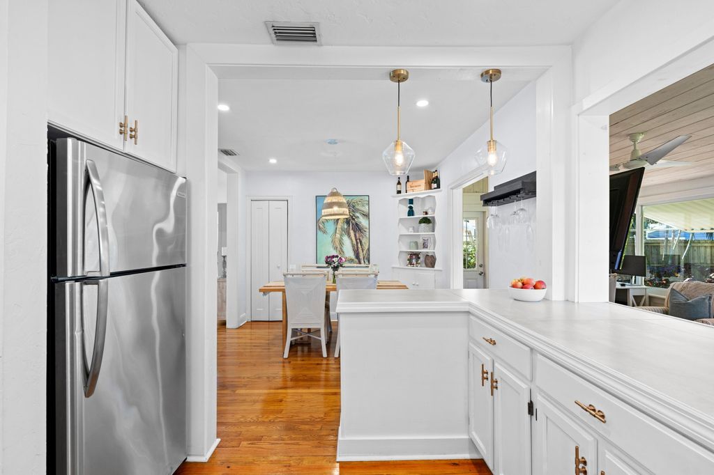 Photo of 1517 N Palmway, Lake Worth Beach, FL 33460 (MLS # R11161571)