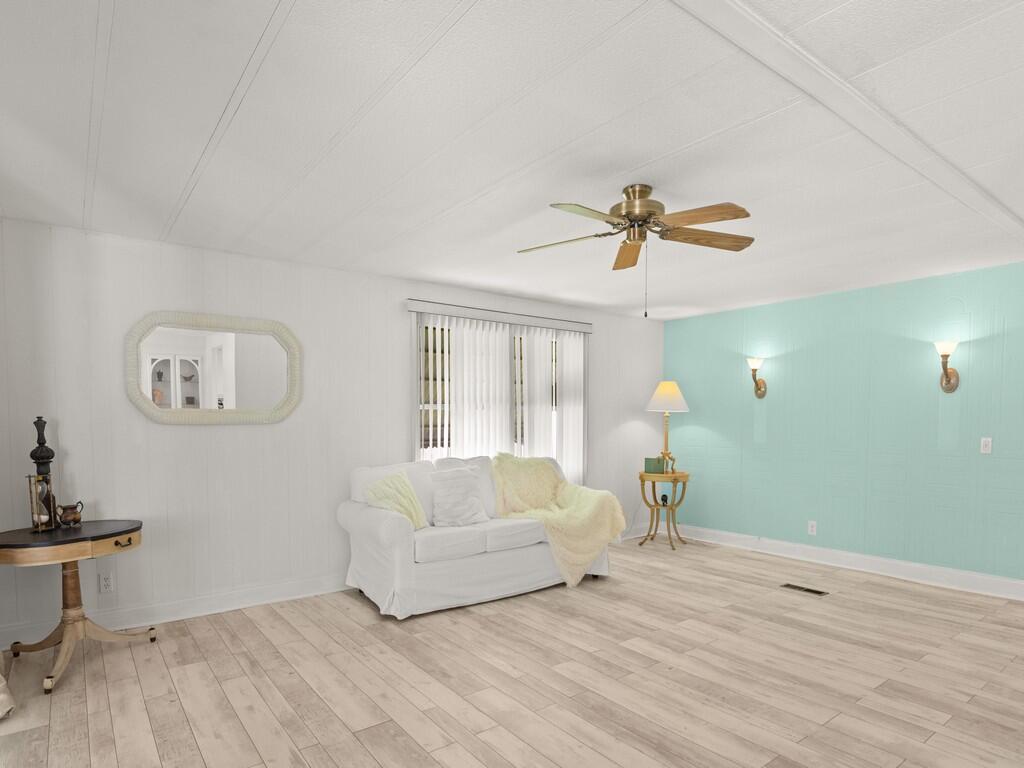 Pinelake Village - Residential