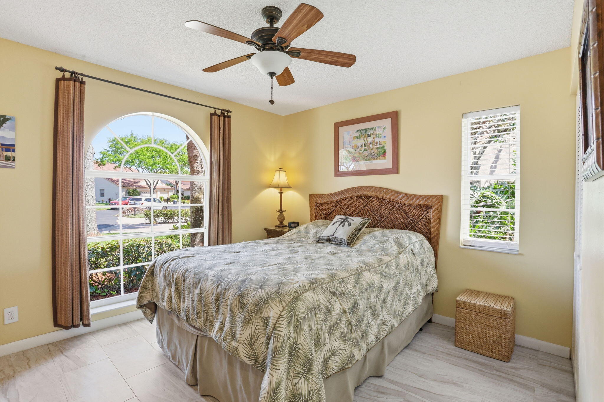 EMERALD POINTE 2 - Residential