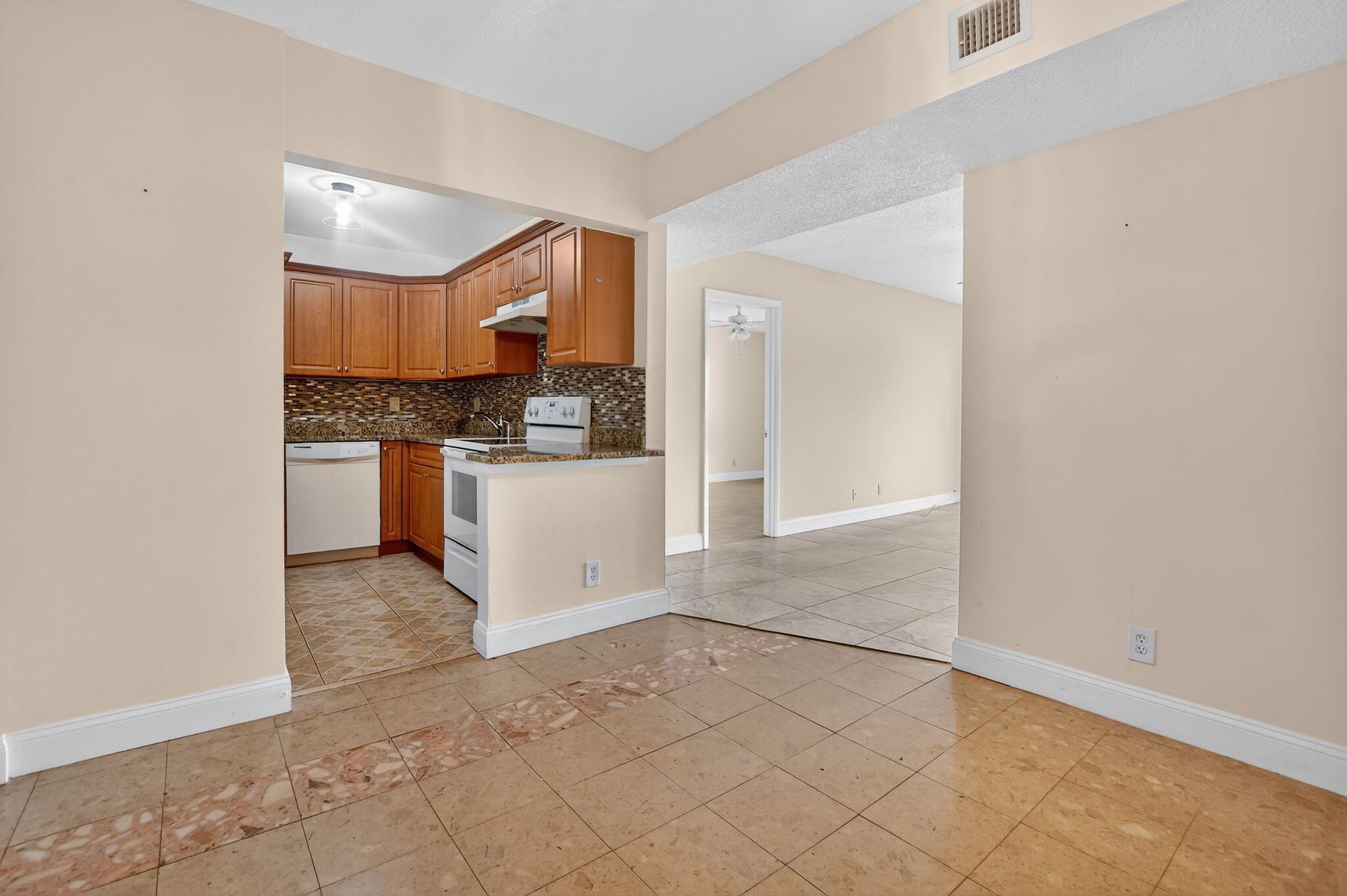 490 NW 20th Street 3160