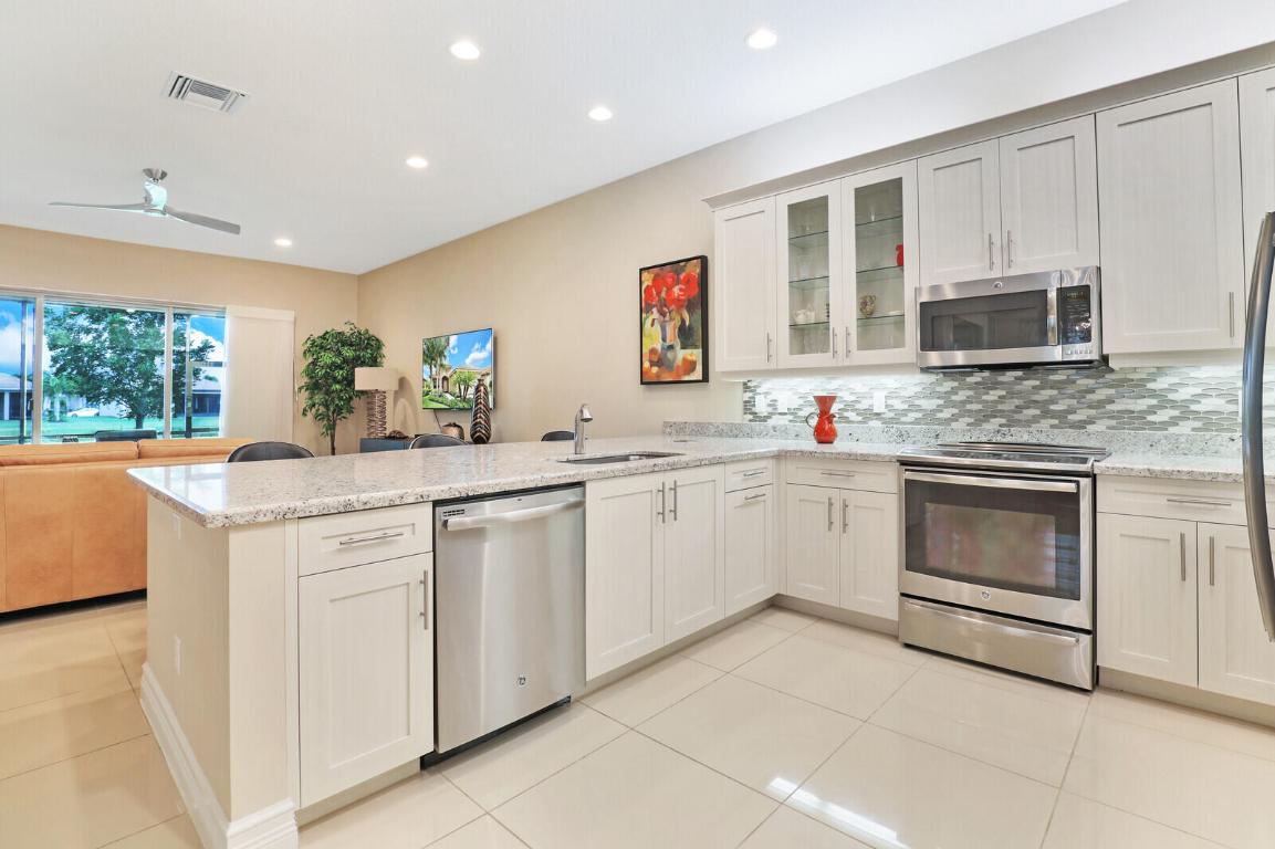 VALENCIA COVE AGR PUD PL 7 - Residential