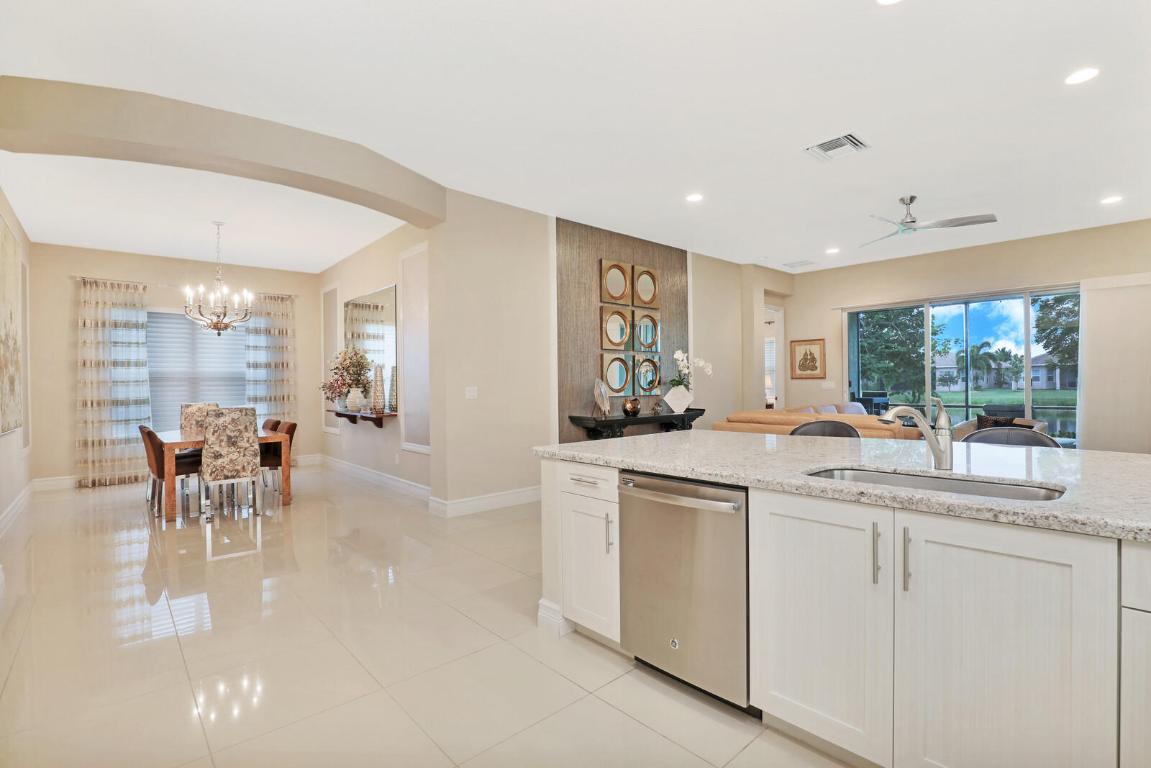 VALENCIA COVE AGR PUD PL 7 - Residential