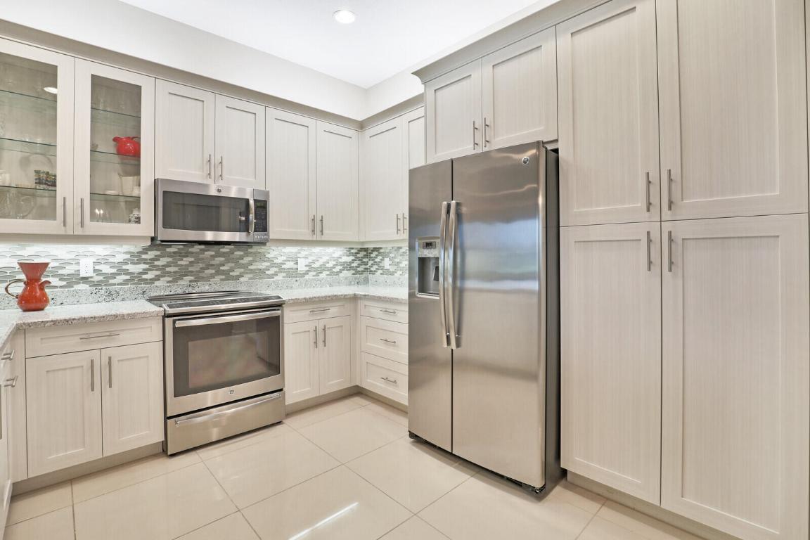 VALENCIA COVE AGR PUD PL 7 - Residential