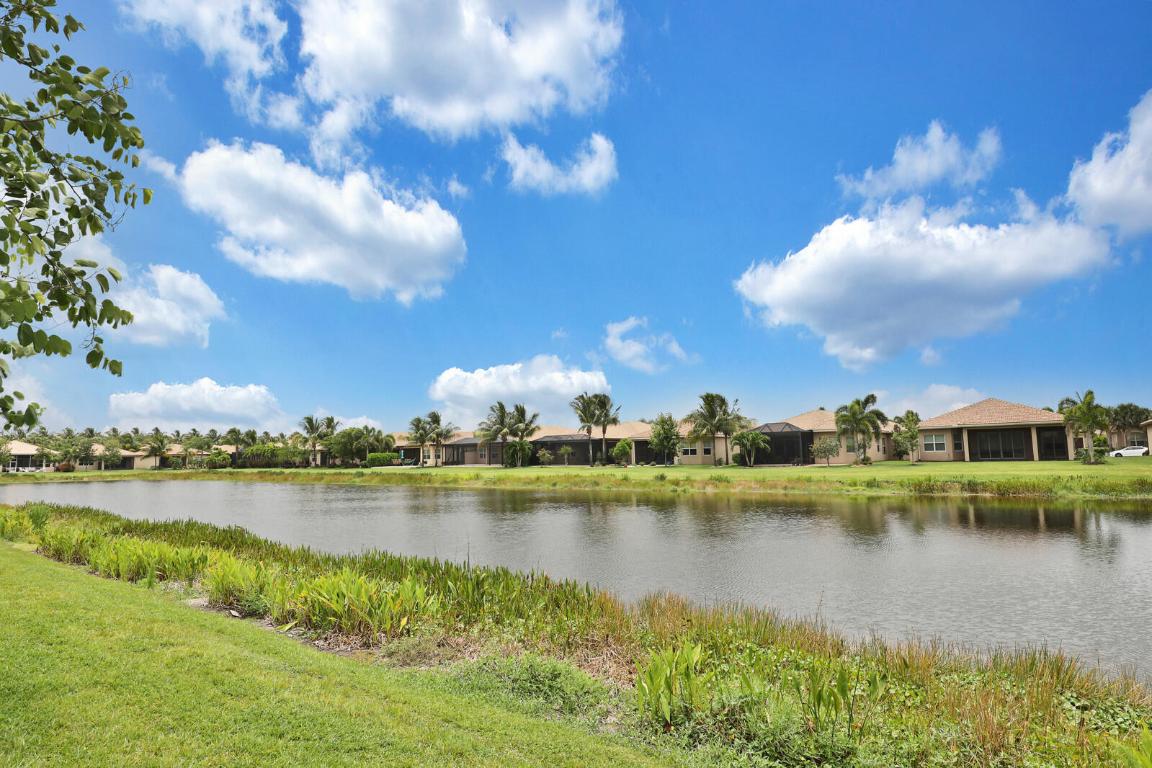 VALENCIA COVE AGR PUD PL 7 - Residential