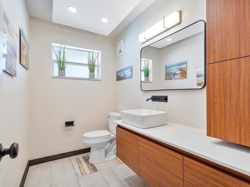 CORAL KEY VILLAS 2ND SEC - Residential