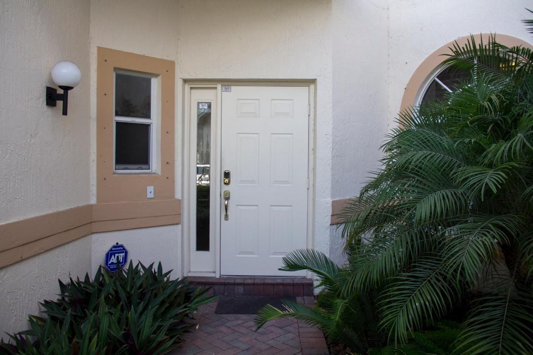 Palm Aire Oaks Course Est - Residential