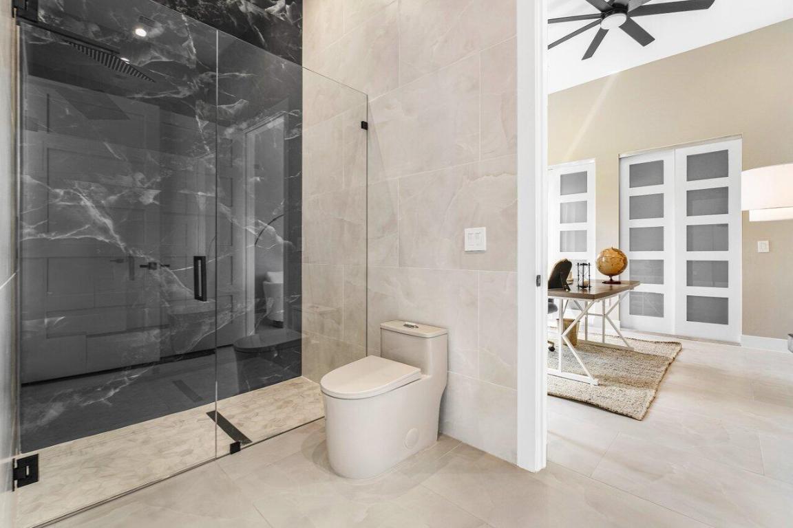 MILESTONE WEST - Residential