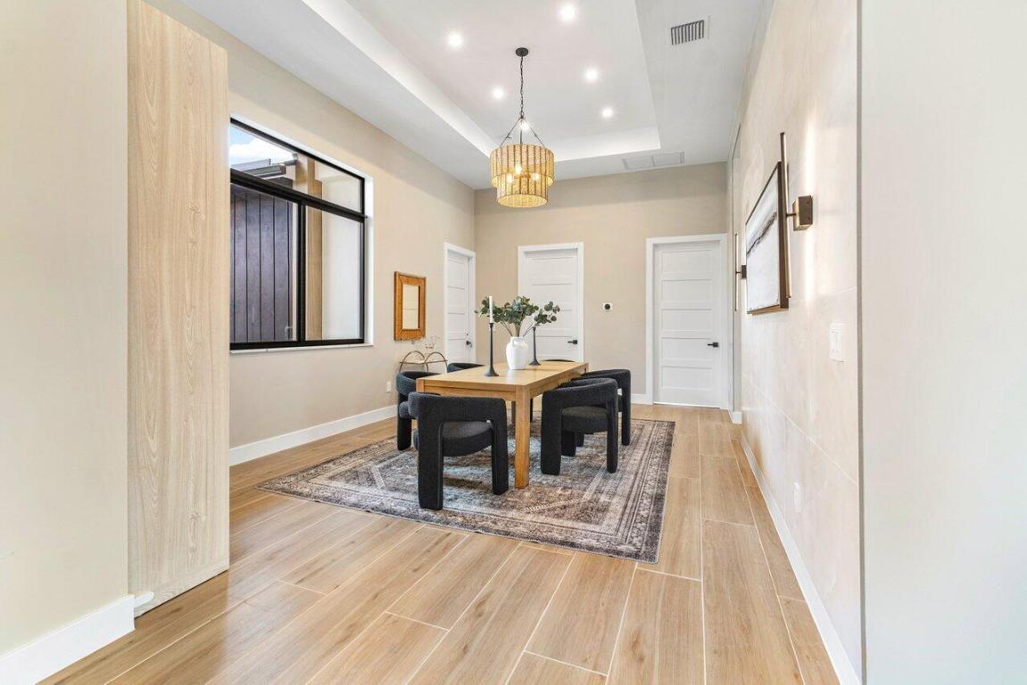 MILESTONE WEST - Residential