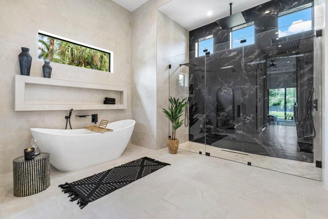 MILESTONE WEST - Residential