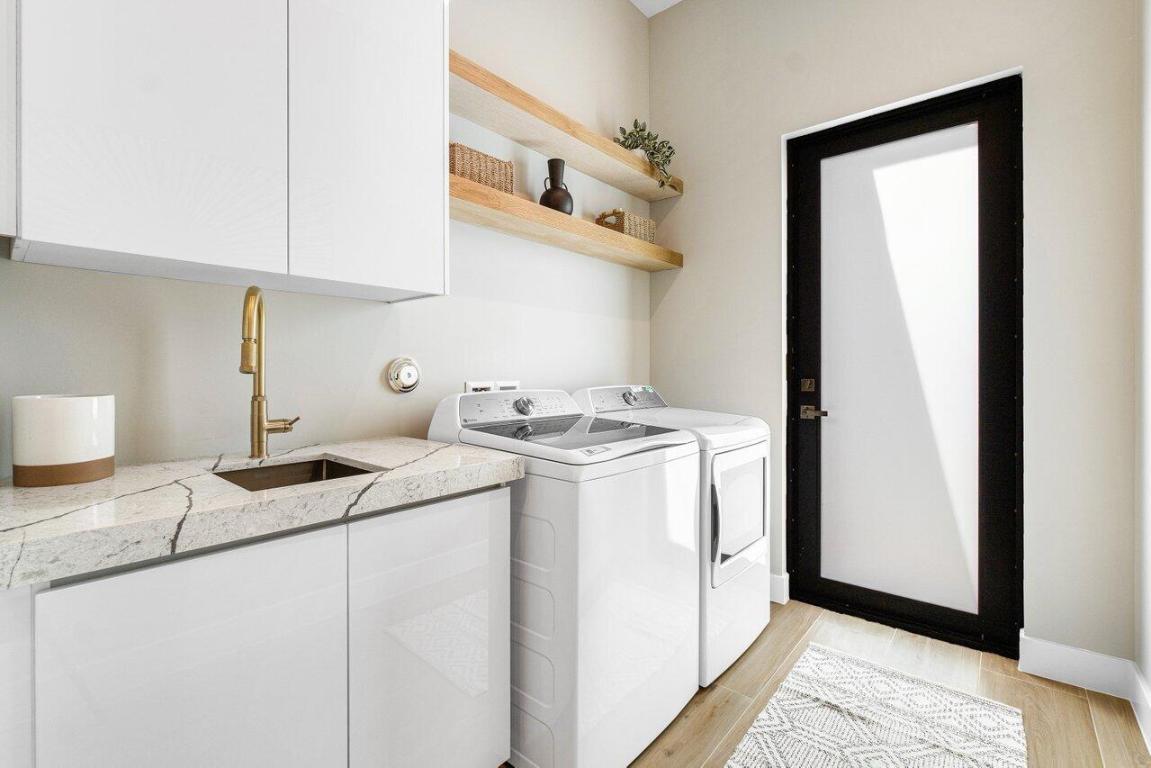 MILESTONE WEST - Residential