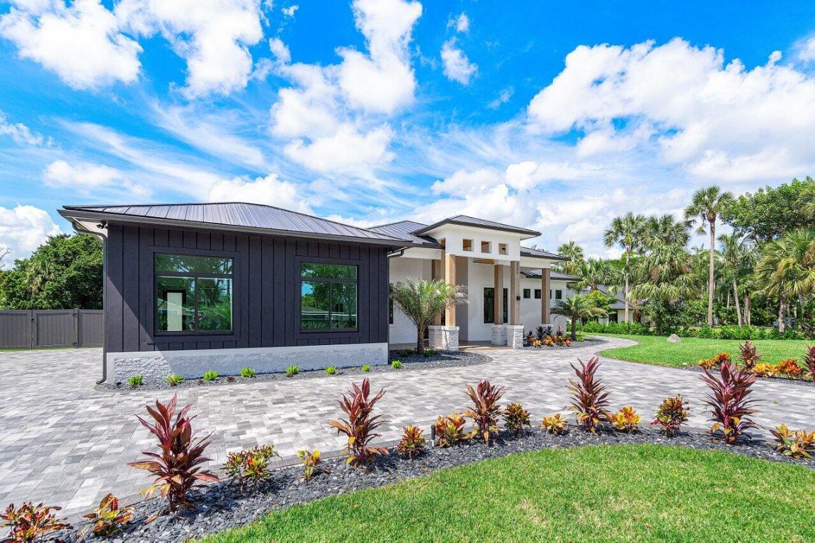 MILESTONE WEST - Residential