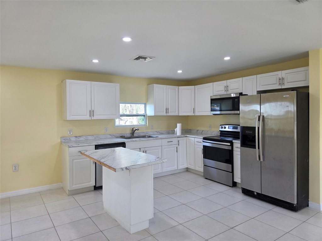 Taylor Crk Isles Sec 1 - Residential Lease