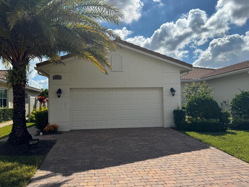 Photo of 21045 SW Modena Way, Port Saint Lucie, FL 34986 (MLS # R11143274)