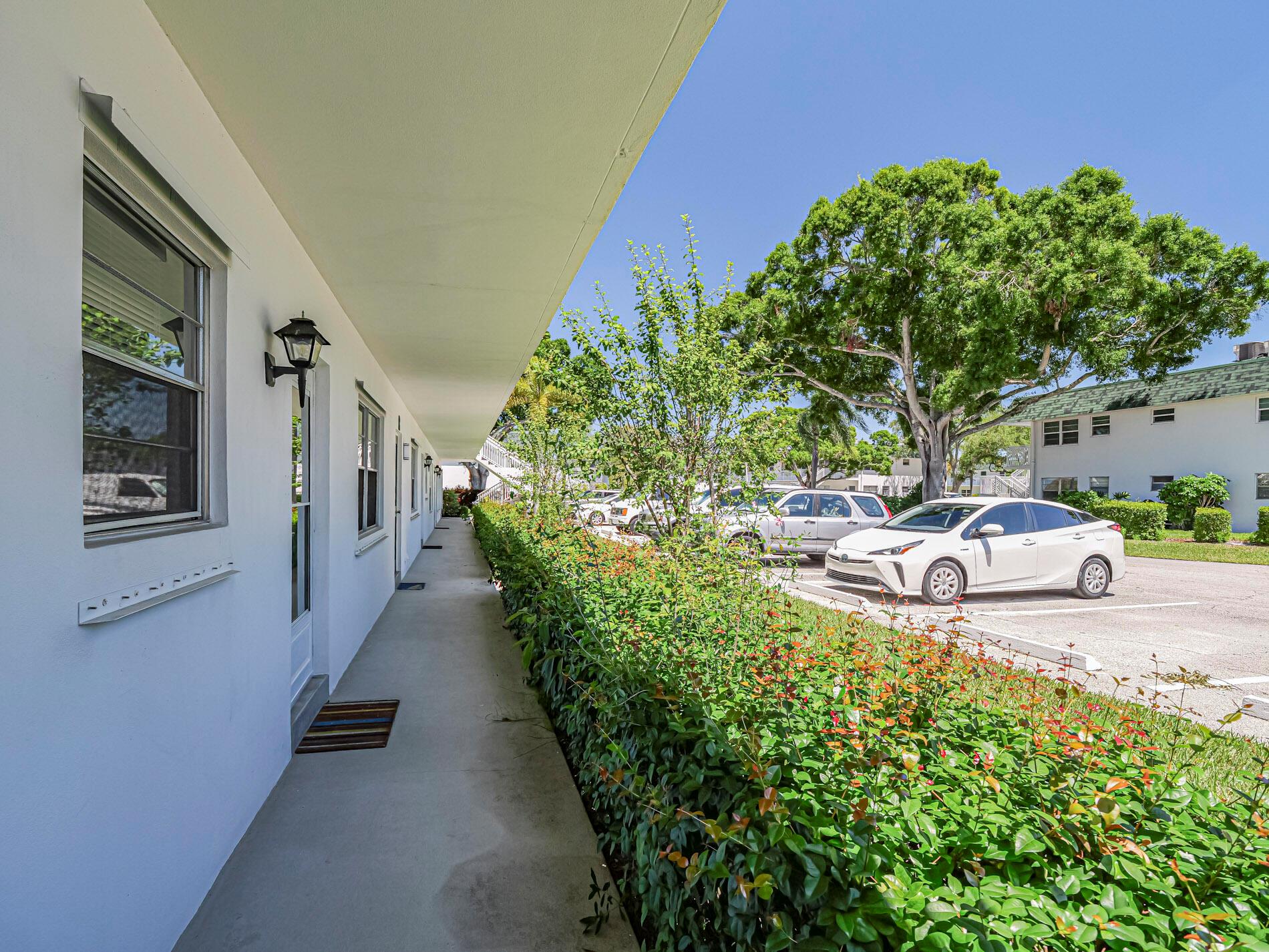 VISTA HARBOR CONDO BLDGS - Residential
