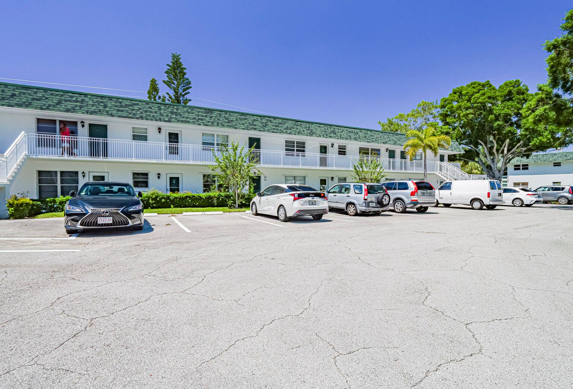 VISTA HARBOR CONDO BLDGS - Residential
