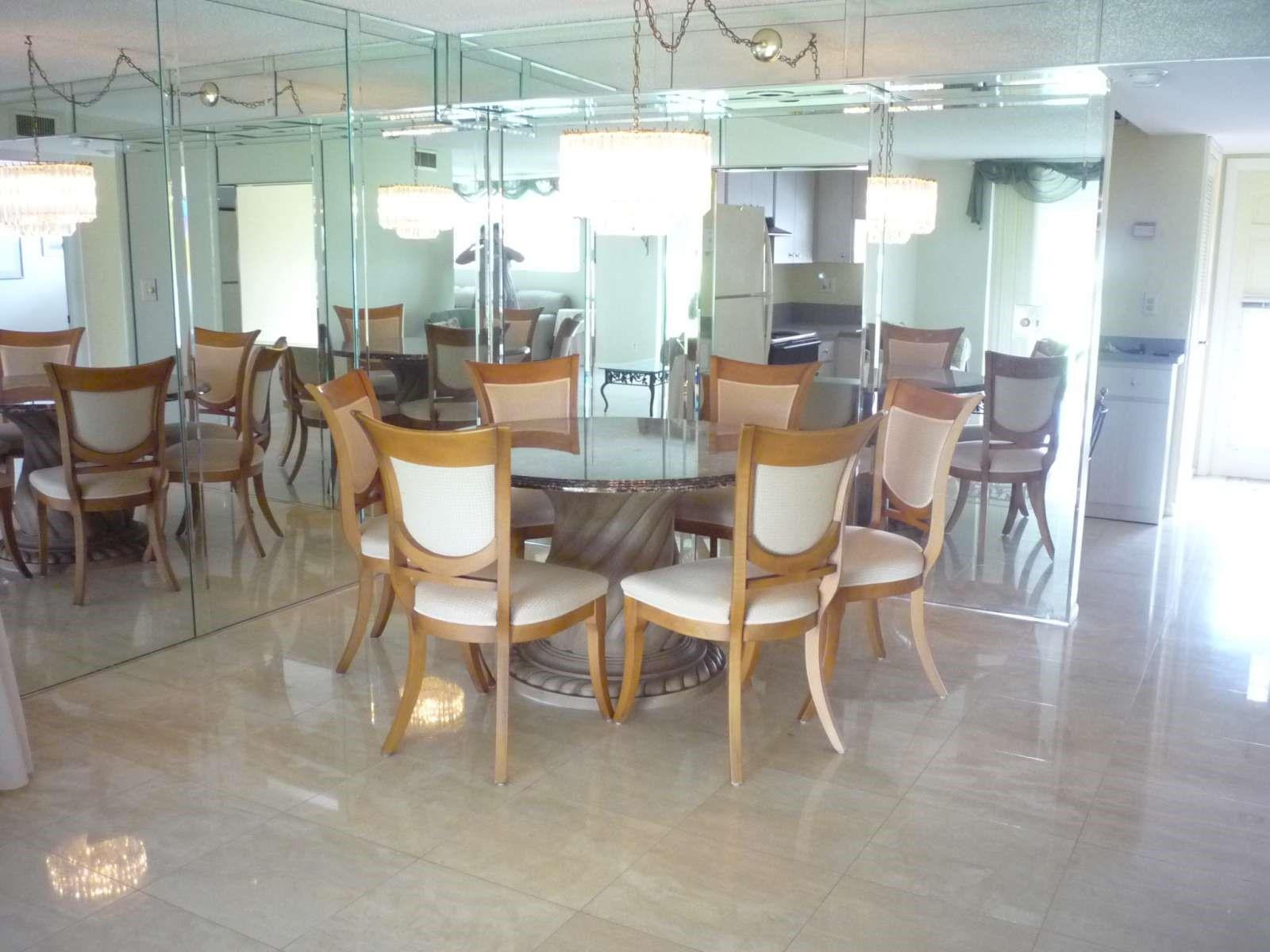 HOLLYBROOK GOLF & TENNIS - Residential