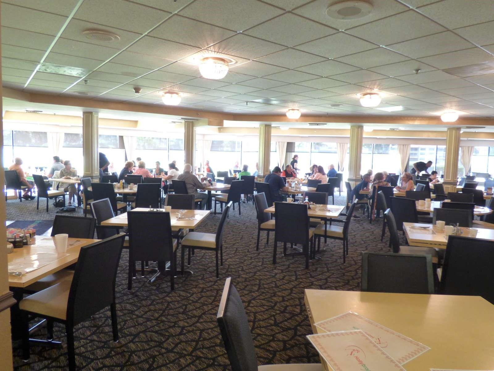 HOLLYBROOK GOLF & TENNIS - Residential