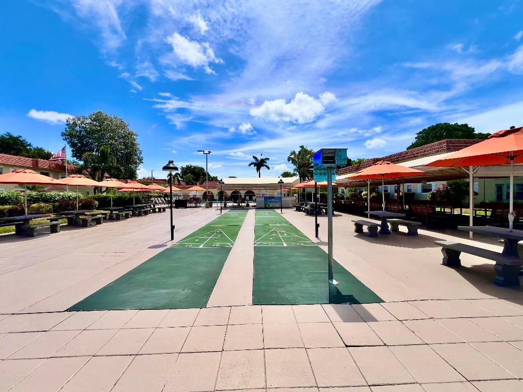 MEADOWS CONDO - Residential