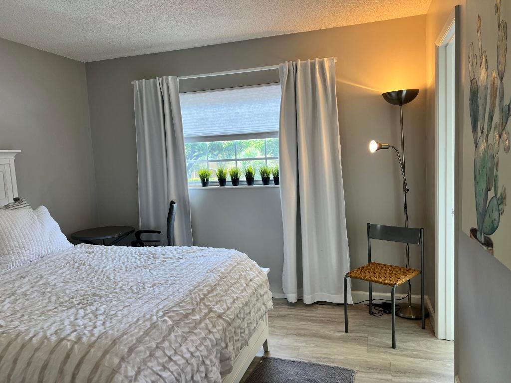 MEADOWS CONDO - Residential