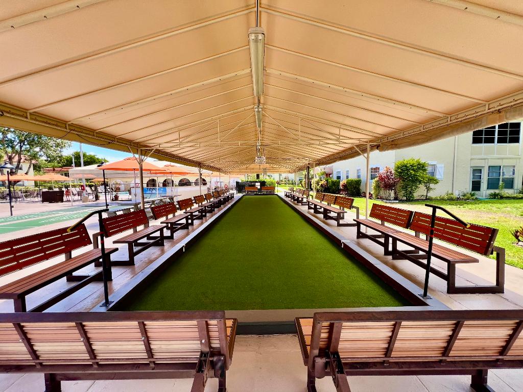 MEADOWS CONDO - Residential