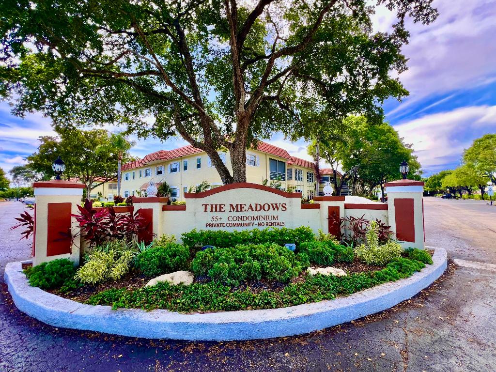 MEADOWS CONDO - Residential