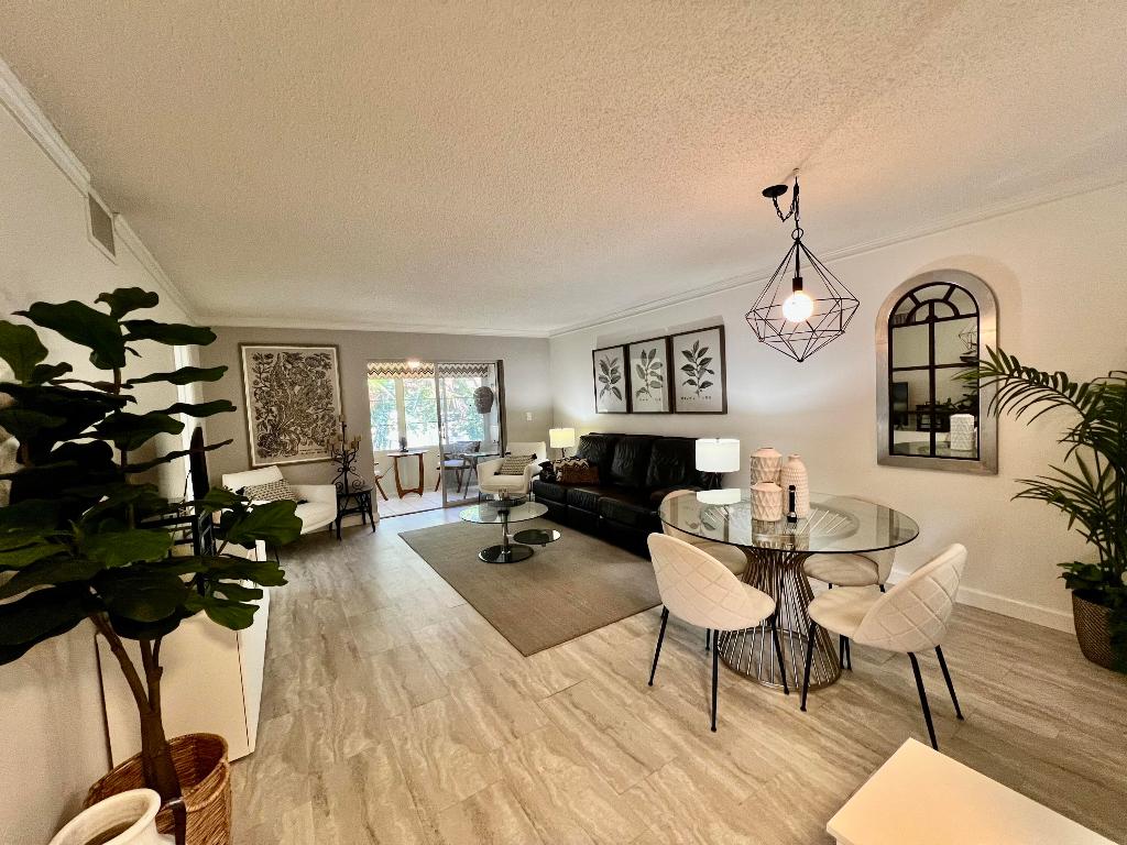 MEADOWS CONDO - Residential