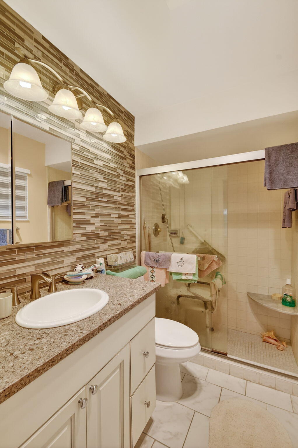 COVERED BRIDGE - NORWALK - Residential