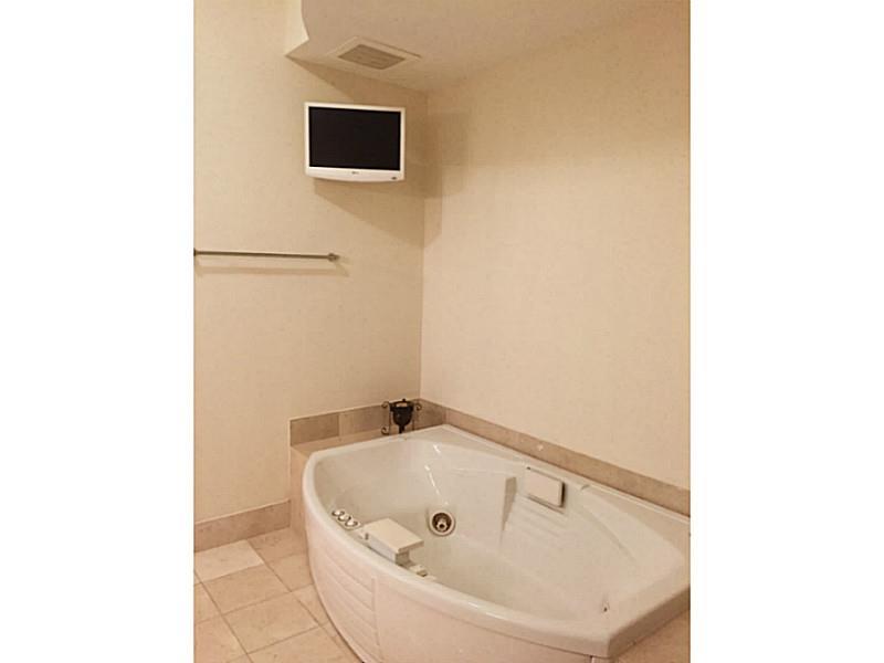 TRUMP PALACE - Residential