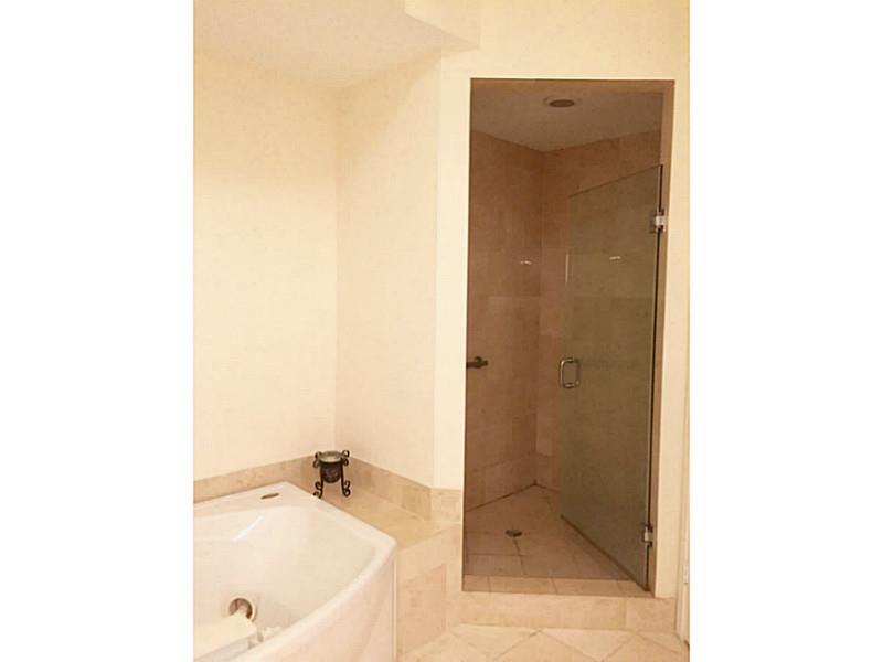 TRUMP PALACE - Residential