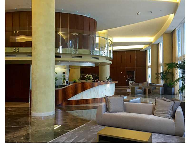 TRUMP PALACE - Residential