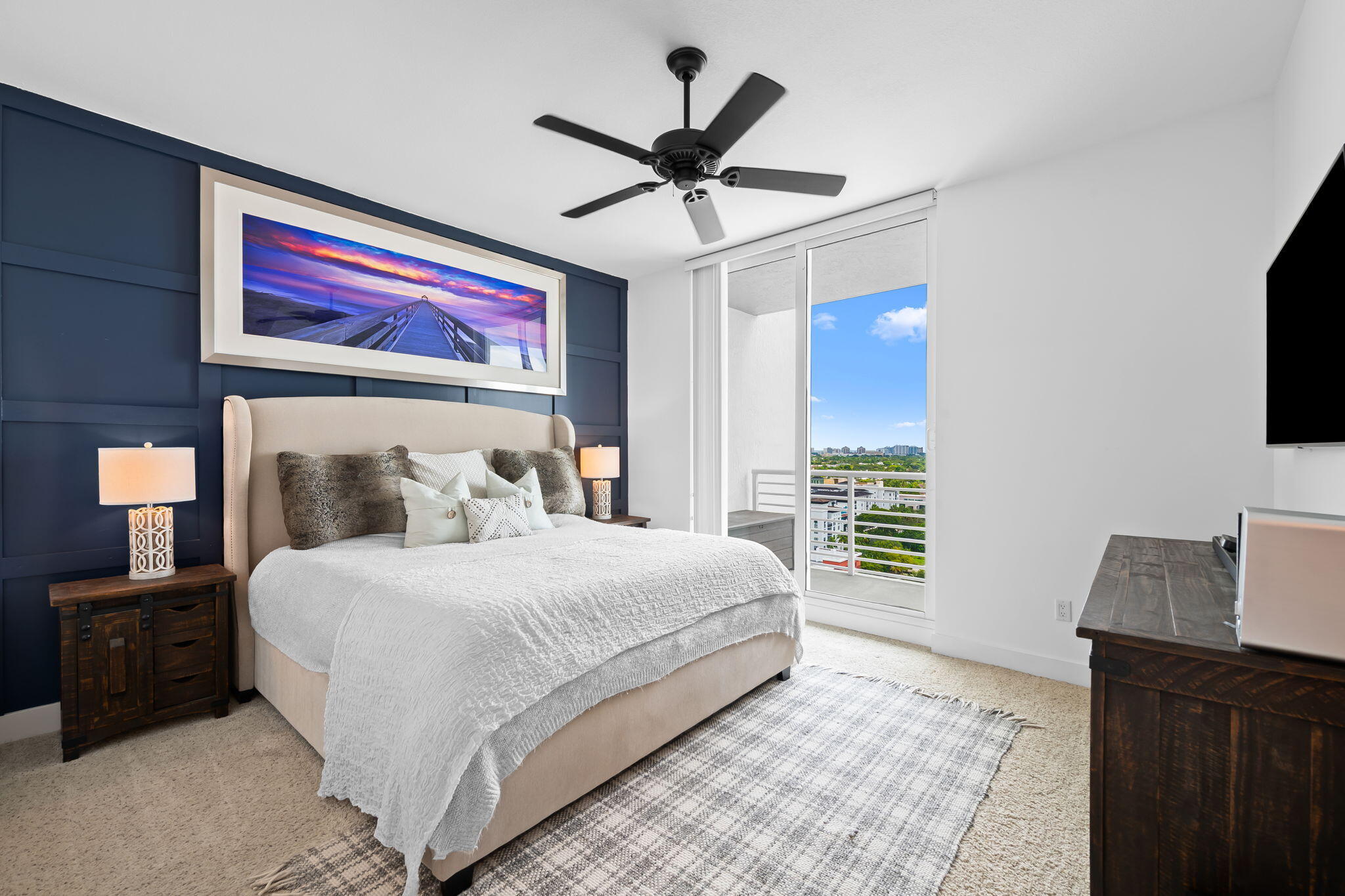 STRADA 315 CONDO - Residential