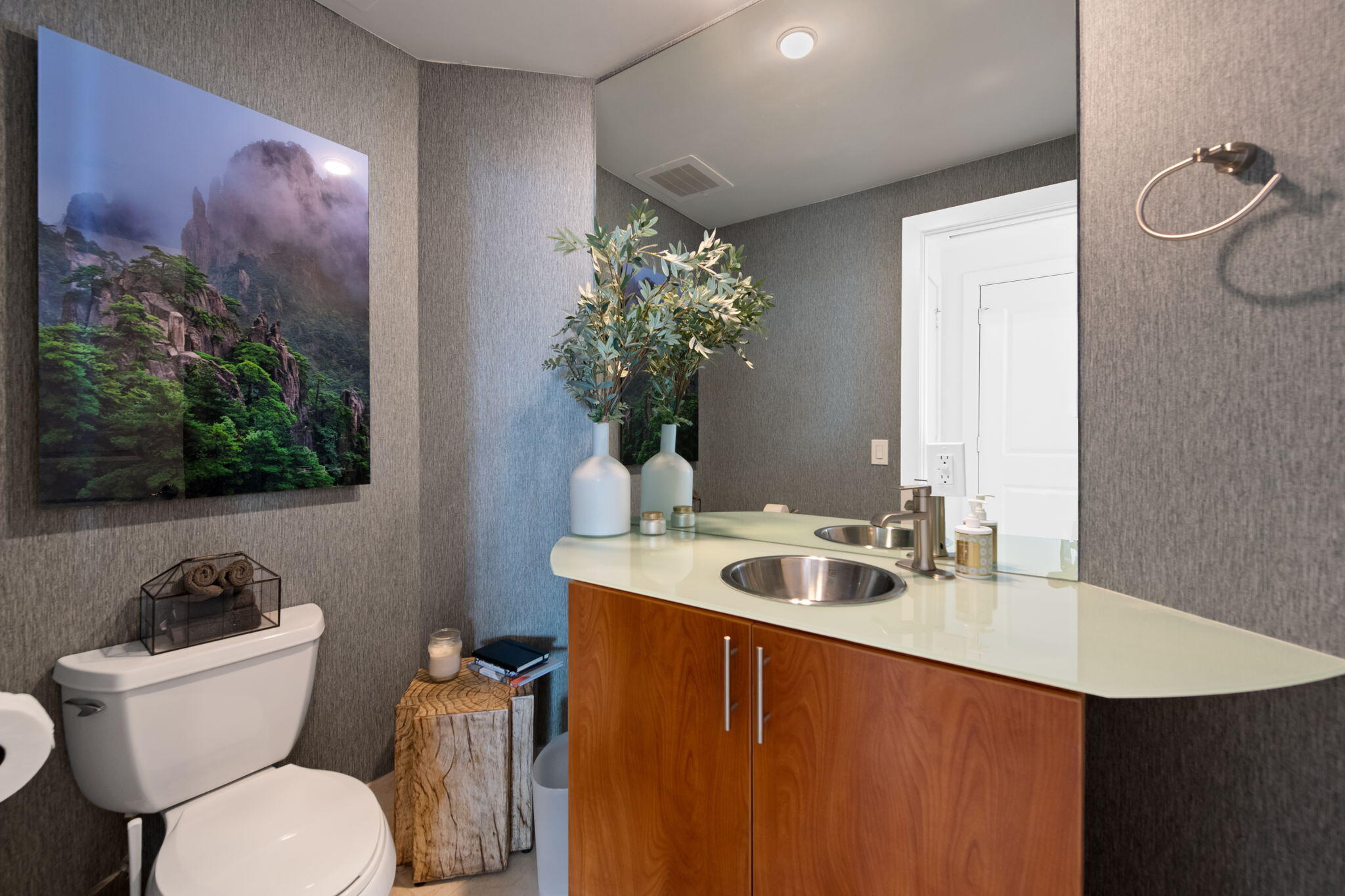 STRADA 315 CONDO - Residential