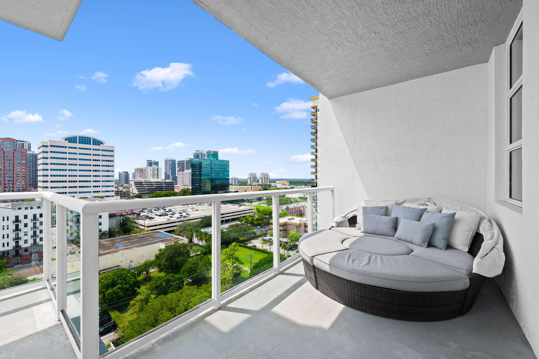 STRADA 315 CONDO - Residential