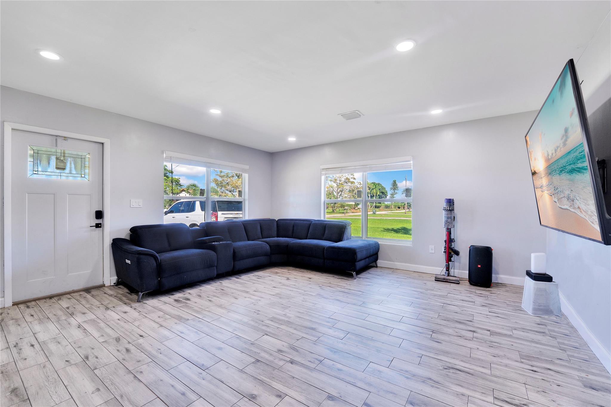 Acreage & Unrec - Residential