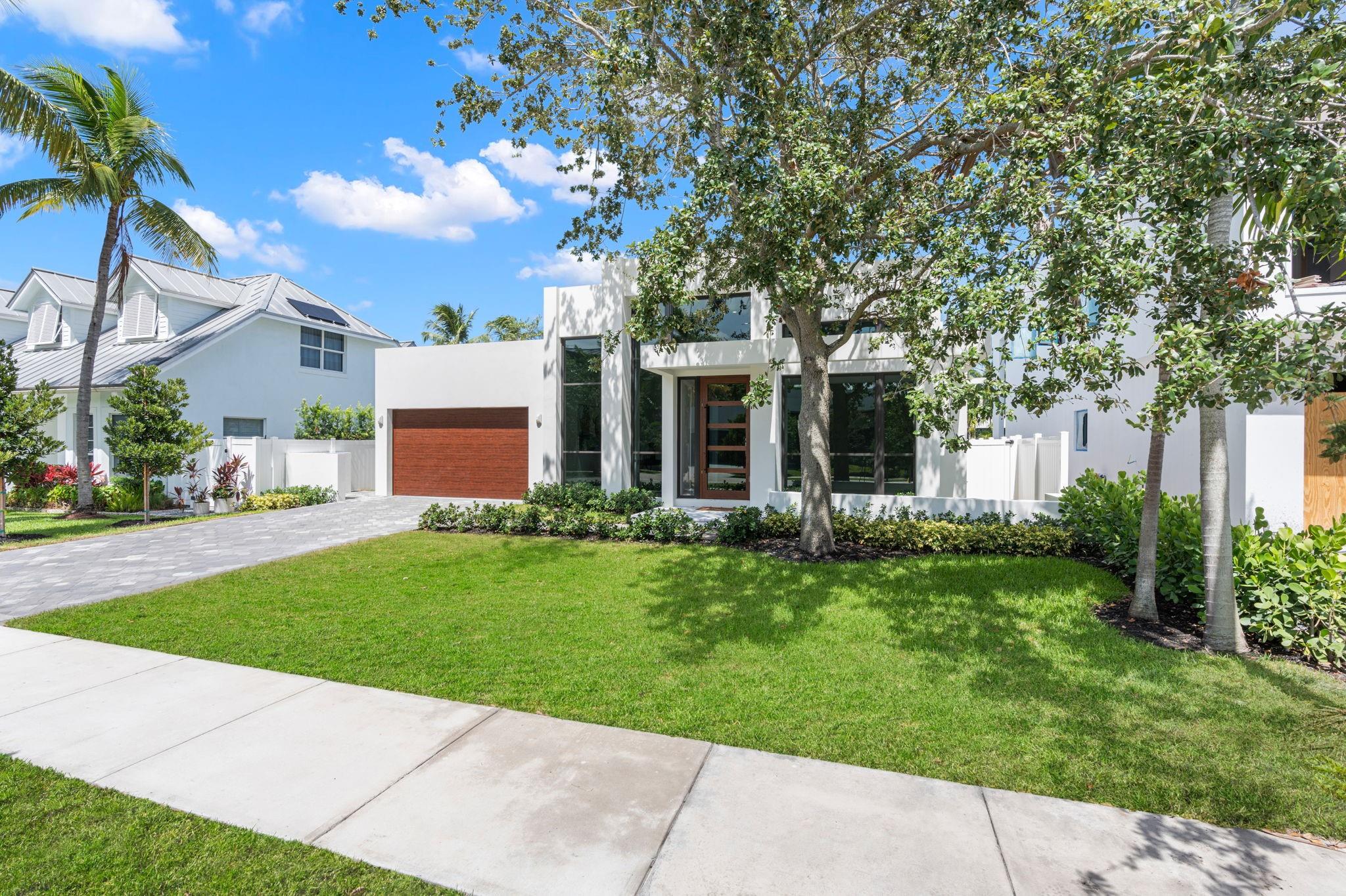 516 NE 9th Ave