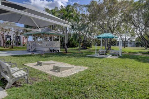 A home in Deerfield Beach