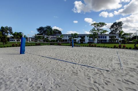 A home in Deerfield Beach