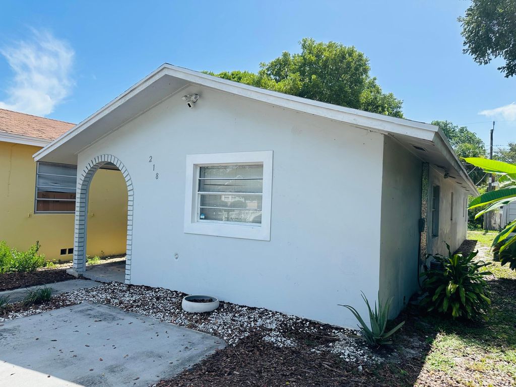 Photo of 218 N D Street, Lake Worth Beach, FL 33460 (MLS # R11110237)