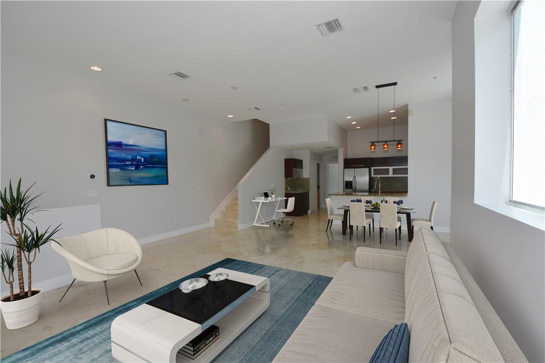 783 NE 4th Ave 6