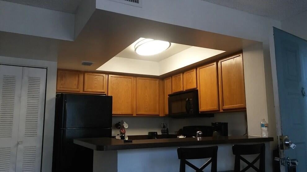 728 EXECUTIVE CENTER Drive 27