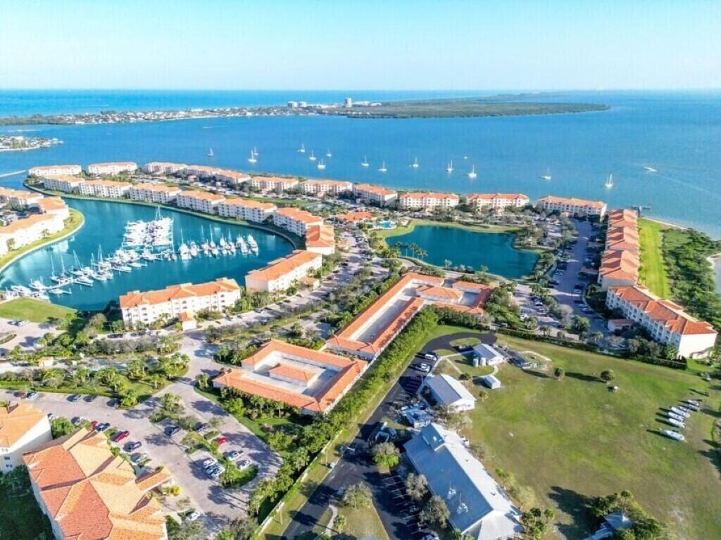 Harbour Isle West - Residential Lease