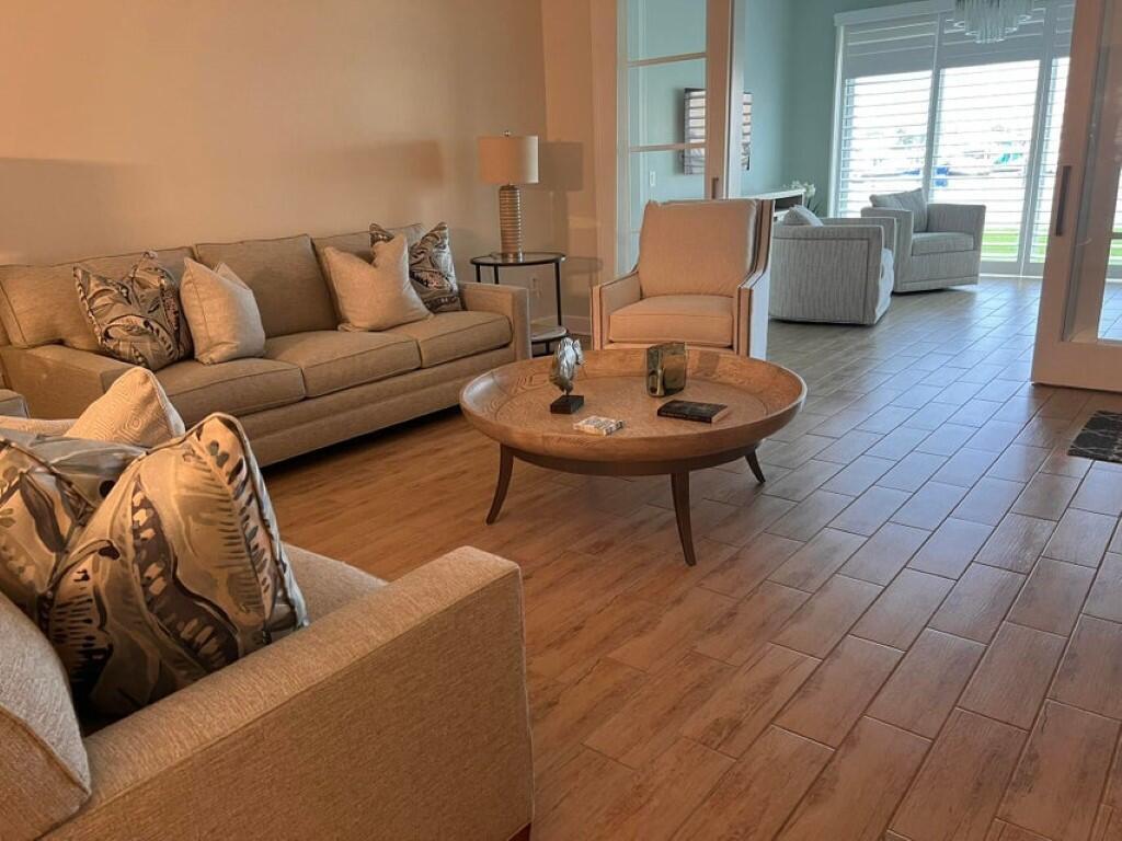 Harbour Isle West - Residential Lease