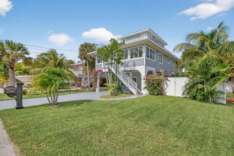 Photo of 27385 St Lucie Lane, Cudjoe Key, FL 33042 (MLS # R11141078)