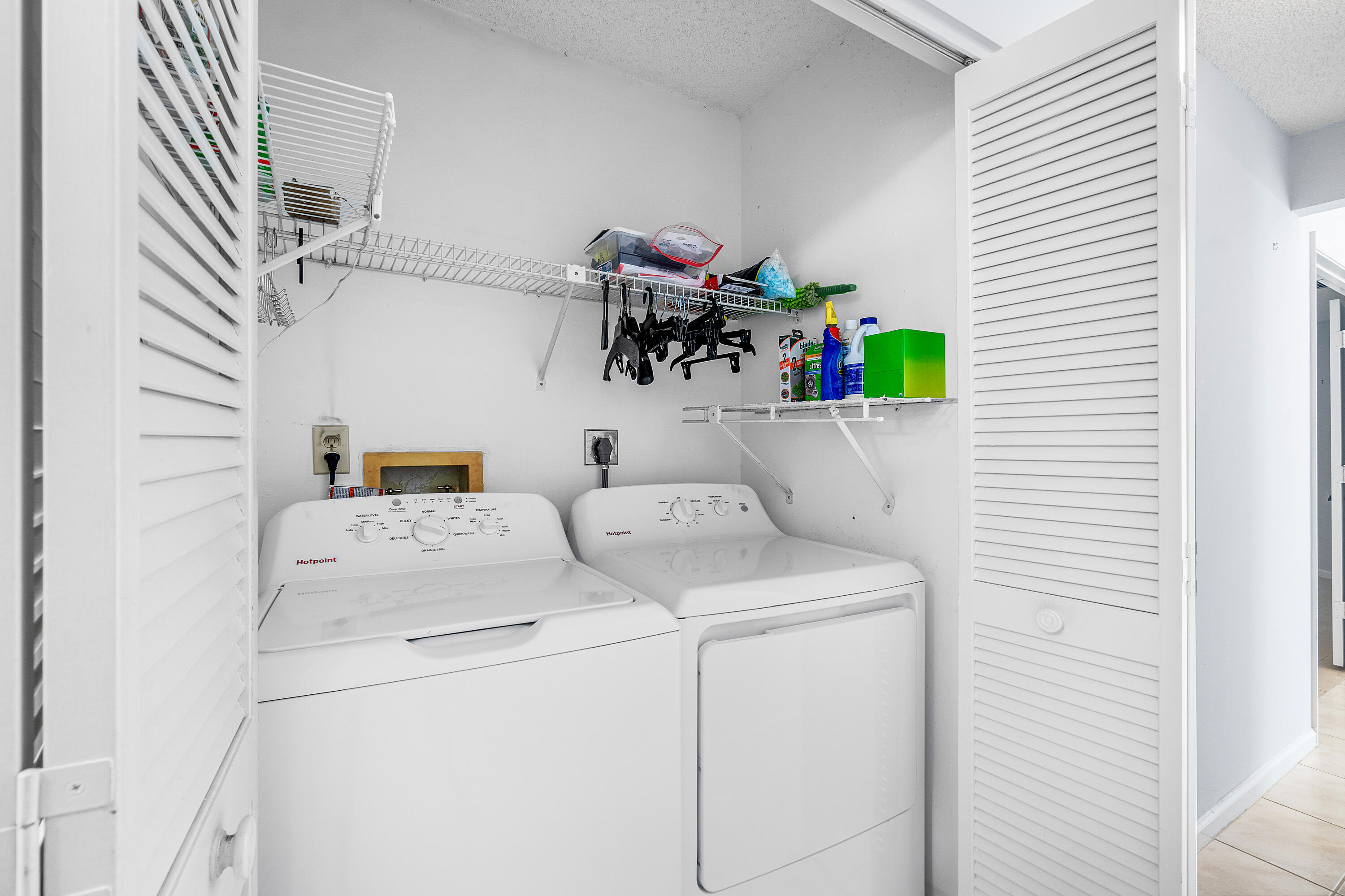 CEDAR POINT 5 - Residential