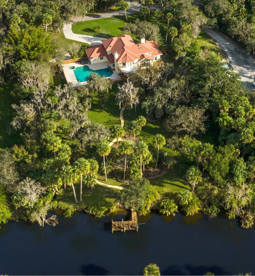 Photo of 5155 Palmetto Avenue, Fort Pierce, FL 34982 (MLS # R10946512)