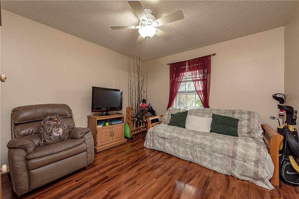 Riverglen East 120-44 B - Residential