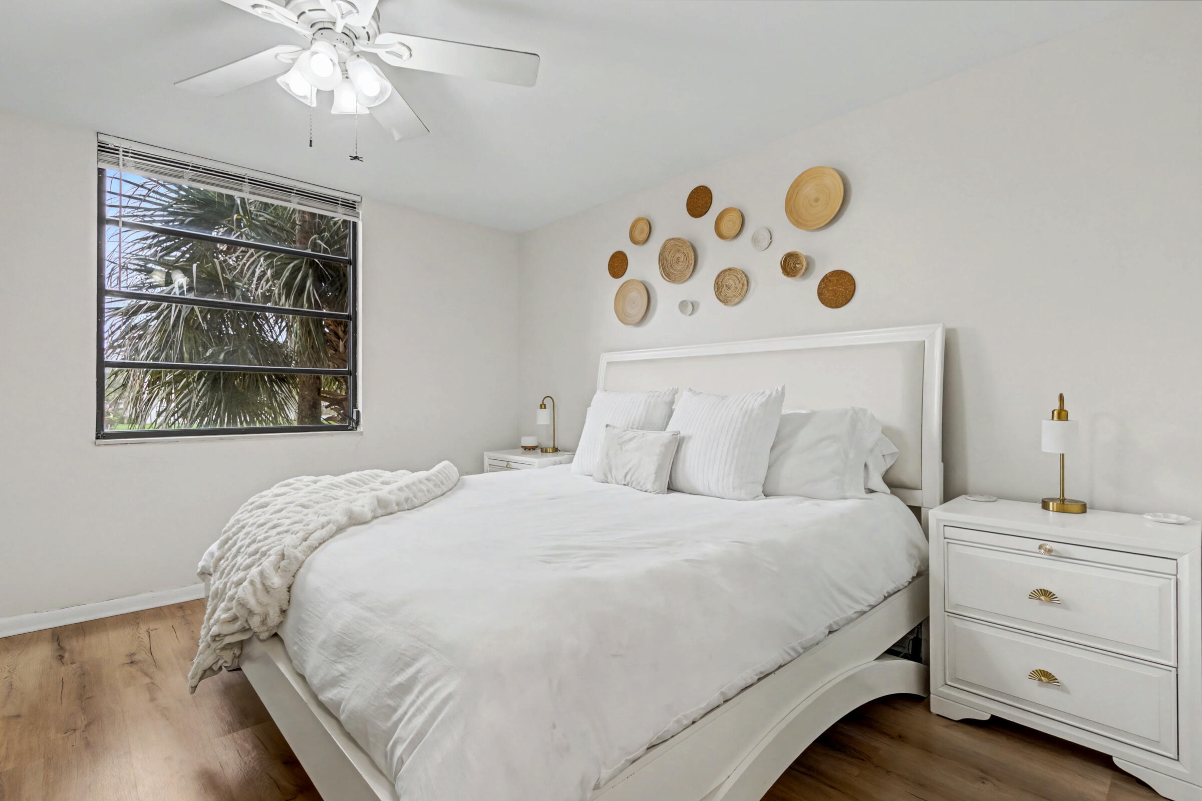 CONDO 9 OF WHITEHALL CONDOS - Residential Lease