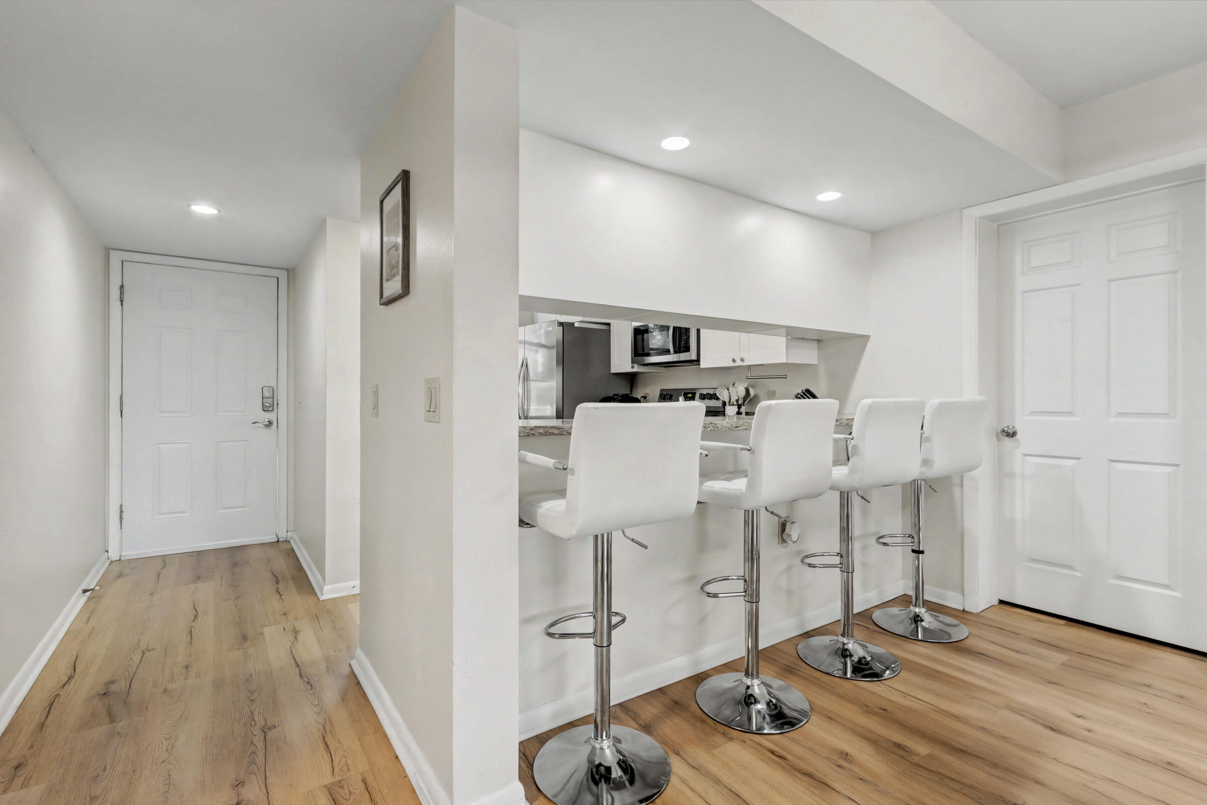 CONDO 9 OF WHITEHALL CONDOS - Residential Lease